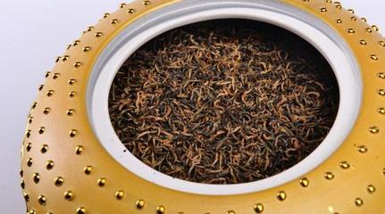 茶叶拼配(八):陈茶重复焙火才珍贵,红茶绿茶新上市不能喝?